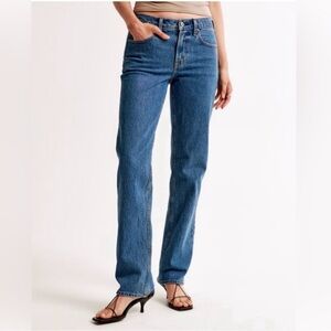 Abercrombie The 90’s Straight Midrise Jean 33 SHORT Medium Wash